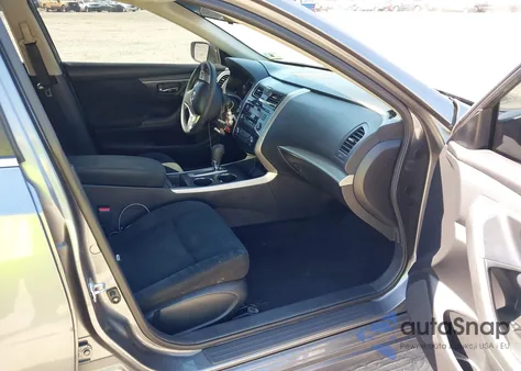 2015 Nissan Altima 2.5 S из США, поврежденный, VIN 1N4AL3AP8FC227765